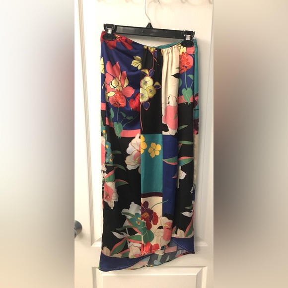 Zara Silky Asian-Style Floral Skirt